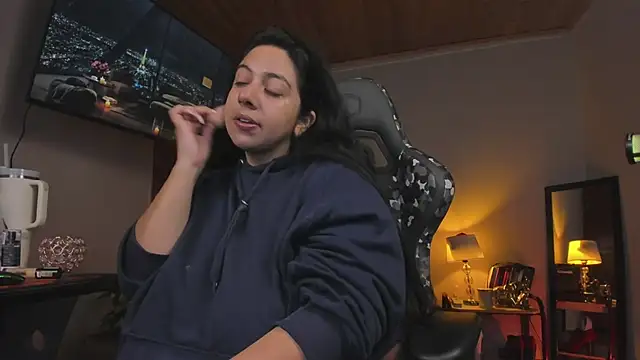 coraline latin online show from February 16, 2025, 10:33 pm