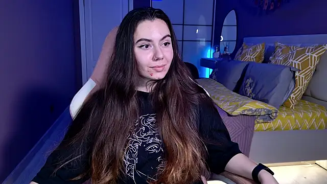 Snapshot of Foxohlove chatting on September 26, 2025, 5:20 pm Foxohlove online show from September 26, 2025, 5:20 pm