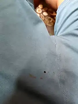 FriskyGender online show from October 17, 2025, 7:22 am