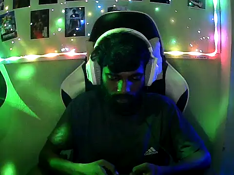 FriskyGender online show from October 26, 2025, 3:23 pm