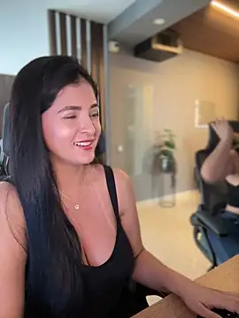 Snapshot of Carolina_Novoa chatting on September 26, 2025, 7:10 pm Carolina Novoa online show from September 26, 2025, 7:10 pm