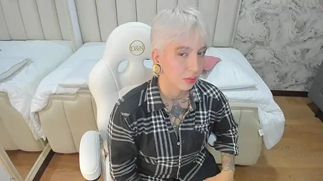 Snapshot of amy_ink chatting on September 26, 2025, 11:17 am amy ink online show from September 26, 2025, 11:17 am