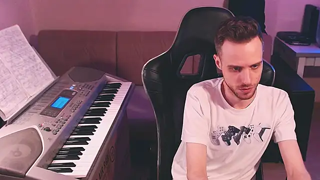 Sweetparker online show from October 12, 2025, 8:10 pm