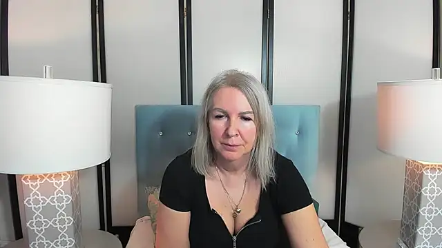 EricaTop online show from December 4, 2024, 6:22 pm