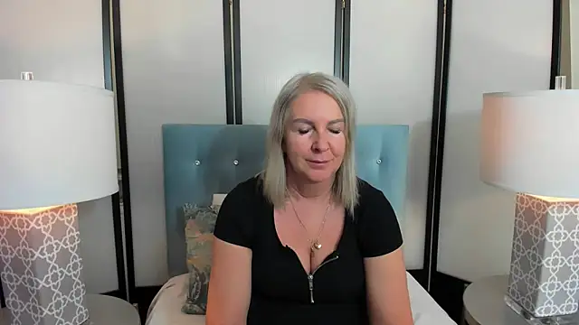 EricaTop online show from December 9, 2024, 4:58 pm