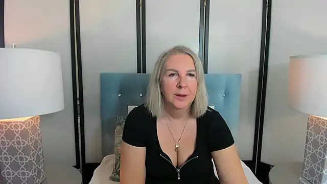 EricaTop online show from January 9, 2025, 5:00 pm