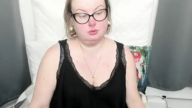 dirtyBonnie online show from February 3, 2026, 4:43 am