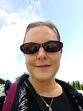 SwedishJennifer online show from July 6, 2026, 12:23 pm