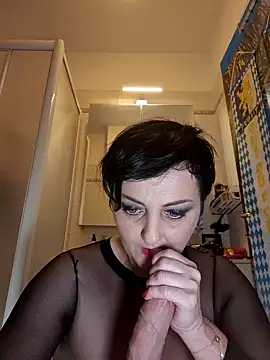 Snapshot of lucillabollente chatting on September 25, 2025, 4:40 am lucillabollente online show from September 25, 2025, 4:40 am