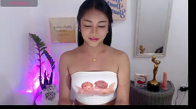 Snapshot of AsianMariaTs chatting on March 21, 2025, 11:12 am AsianMariaTs online show from March 21, 2025, 11:12 am