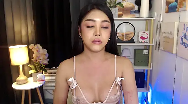 Snapshot of AsianMariaTs chatting on January 14, 2025, 2:11 pm AsianMariaTs online show from January 14, 2025, 2:11 pm