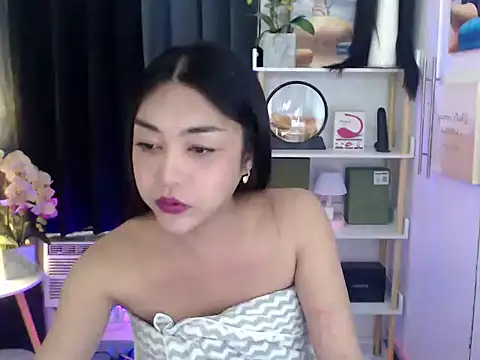 Snapshot of AsianMariaTs chatting on December 13, 2024, 1:33 pm AsianMariaTs online show from December 13, 2024, 1:33 pm