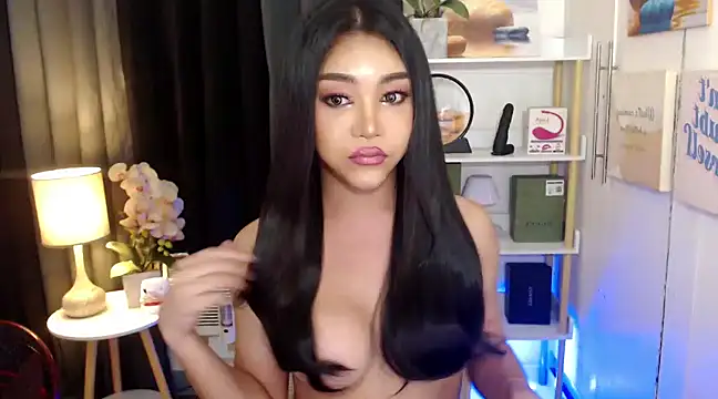 Snapshot of AsianMariaTs chatting on January 15, 2025, 2:02 pm AsianMariaTs online show from January 15, 2025, 2:02 pm