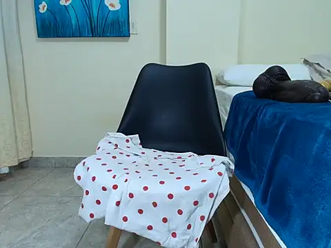 Snapshot of annitax chatting on October 26, 2025, 11:27 pm annitax online show from October 26, 2025, 11:27 pm