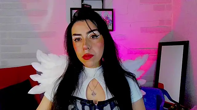 Snapshot of sky_girl1 chatting on October 25, 2025, 5:39 am sky girl1 online show from October 25, 2025, 5:39 am