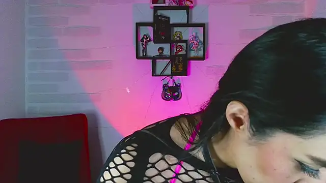 sky girl1 online show from January 25, 2025, 1:21 am