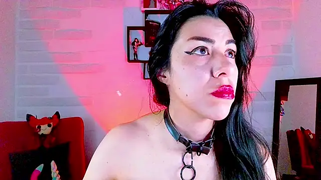 Snapshot of sky_girl1 chatting on September 24, 2025, 5:14 am sky girl1 online show from September 24, 2025, 5:14 am