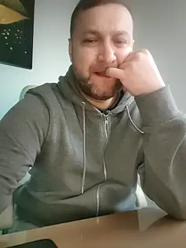 nadir sinz online show from March 12, 2026, 5:13 am