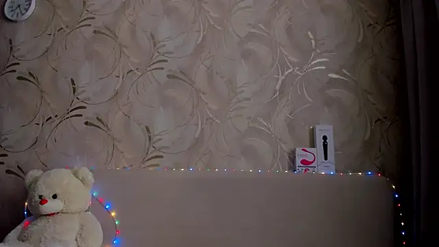 Snapshot of Malika_Lisan chatting on March 13, 2025, 9:43 am Malika Lisan online show from March 13, 2025, 9:43 am