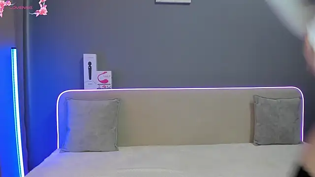 Snapshot of Malika_Lisan chatting on October 16, 2025, 2:42 am Malika Lisan online show from October 16, 2025, 2:42 am