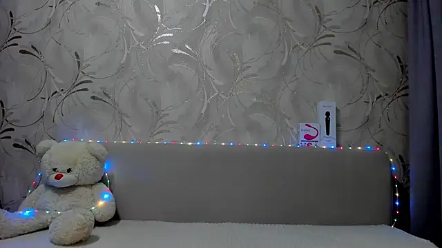 Snapshot of Malika_Lisan chatting on February 27, 2025, 1:30 am Malika Lisan online show from February 27, 2025, 1:30 am