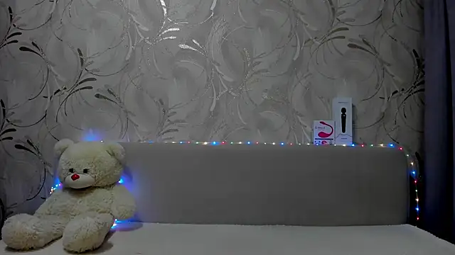 Snapshot of Malika_Lisan chatting on March 5, 2025, 1:31 am Malika Lisan online show from March 5, 2025, 1:31 am