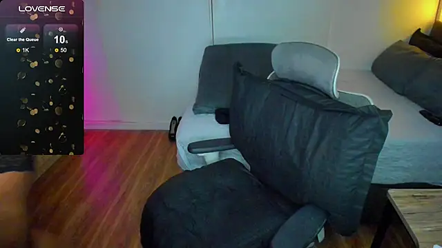 Snapshot of savanna013 chatting on November 1, 2025, 9:14 am savanna013 online show from November 1, 2025, 9:14 am