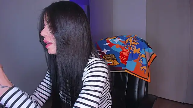 Lisegg  online show from November 14, 2025, 11:03 am