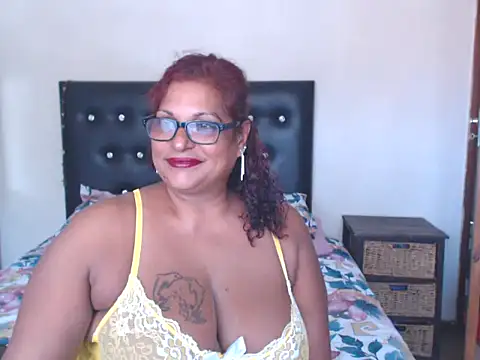sexylax17 online show from December 28, 2024, 3:15 pm