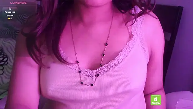 bxdgirlhr online show from February 11, 2026, 8:20 pm