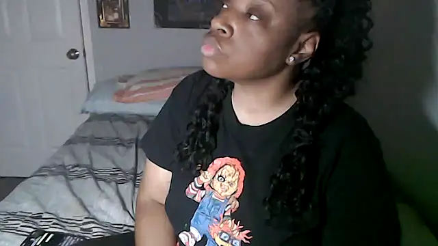 Snapshot of Sexymona1218 chatting on October 9, 2025, 6:47 am Sexymona1218 online show from October 9, 2025, 6:47 am