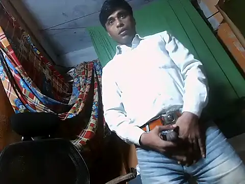 Snapshot of desiboy1101 chatting on February 25, 2025, 3:31 am desiboy1101 online show from February 25, 2025, 3:31 am