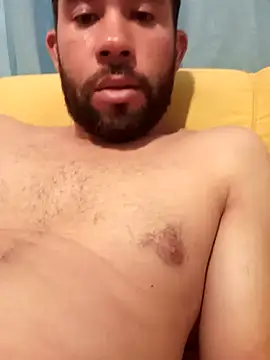 Snapshot of DOM22CM chatting on October 6, 2025, 11:27 pm DOM22CM online show from October 6, 2025, 11:27 pm