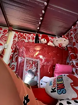 Snapshot of sweetieme chatting on October 12, 2025, 12:01 am sweetieme online show from October 12, 2025, 12:01 am