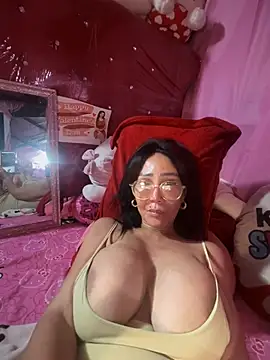 sweetieme online show from March 11, 2025, 10:29 am