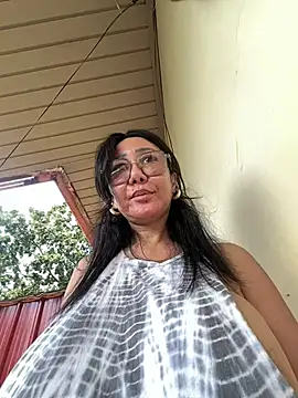 sweetieme online show from February 26, 2025, 5:03 am