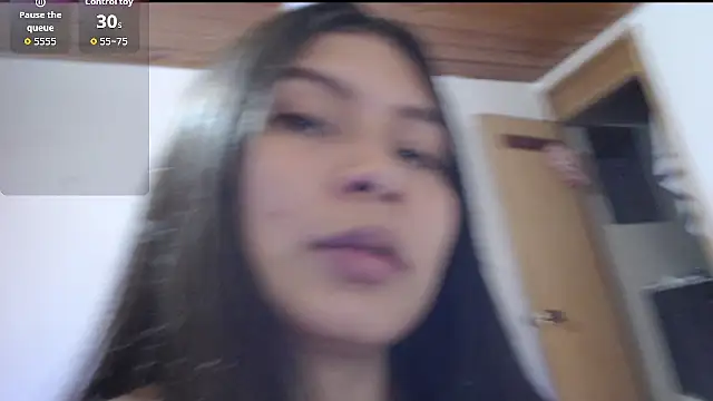 Snapshot of evolet01 chatting on October 15, 2025, 8:50 pm evolet01 online show from October 15, 2025, 8:50 pm