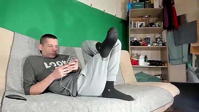 viraglaci18xh online show from March 13, 2026, 9:09 pm