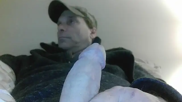 cumhere71 online show from April 10, 2026, 3:46 am