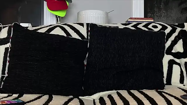 bestofdoseswirls online show from February 16, 2026, 3:38 am