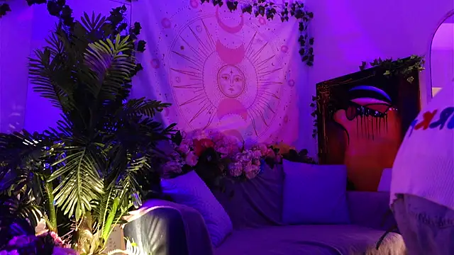 KristaBrooks online show from January 6, 2025, 1:41 pm
