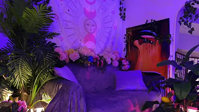 KristaBrooks online show from February 4, 2025, 1:48 pm