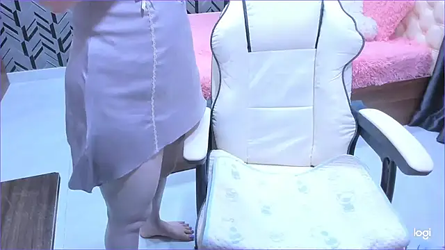 Snapshot of Toyota_Motor_Corporation chatting on October 16, 2025, 11:13 pm Toyota Motor Corporation online show from October 16, 2025, 11:13 pm