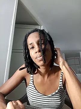 Snapshot of africa_deluxe chatting on September 28, 2025, 6:59 pm africa deluxe online show from September 28, 2025, 6:59 pm