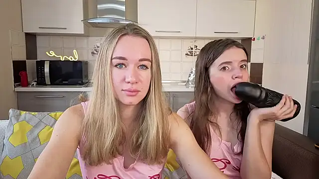 Naughty Alice online show from September 22, 2025, 6:19 am