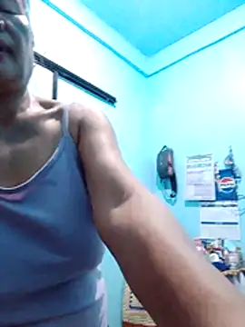 Snapshot of sexylizzy4u chatting on February 2, 2026, 2:16 pm sexylizzy4u online show from February 2, 2026, 2:16 pm