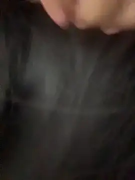 emilyjohanson online show from April 16, 2026, 9:10 am