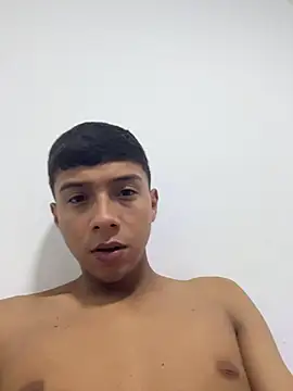 Snapshot of Thiagoo_Frost chatting on November 6, 2025, 6:56 pm Thiagoo Frost online show from November 6, 2025, 6:56 pm