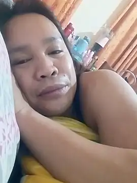 Snapshot of tsfucker_lei chatting on November 3, 2025, 4:43 pm tsfucker lei online show from November 3, 2025, 4:43 pm