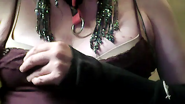 sissy sarah69 online show from October 20, 2025, 11:33 am